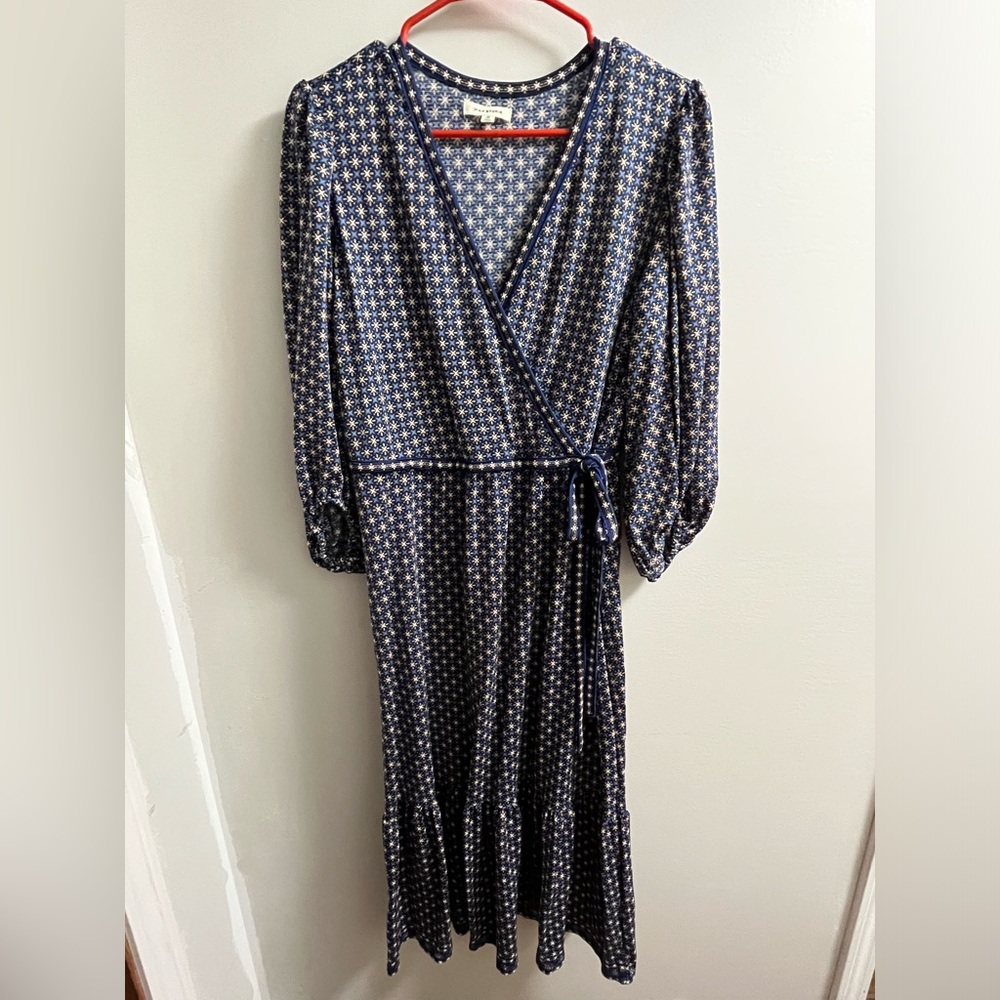 Max studio blue dress.